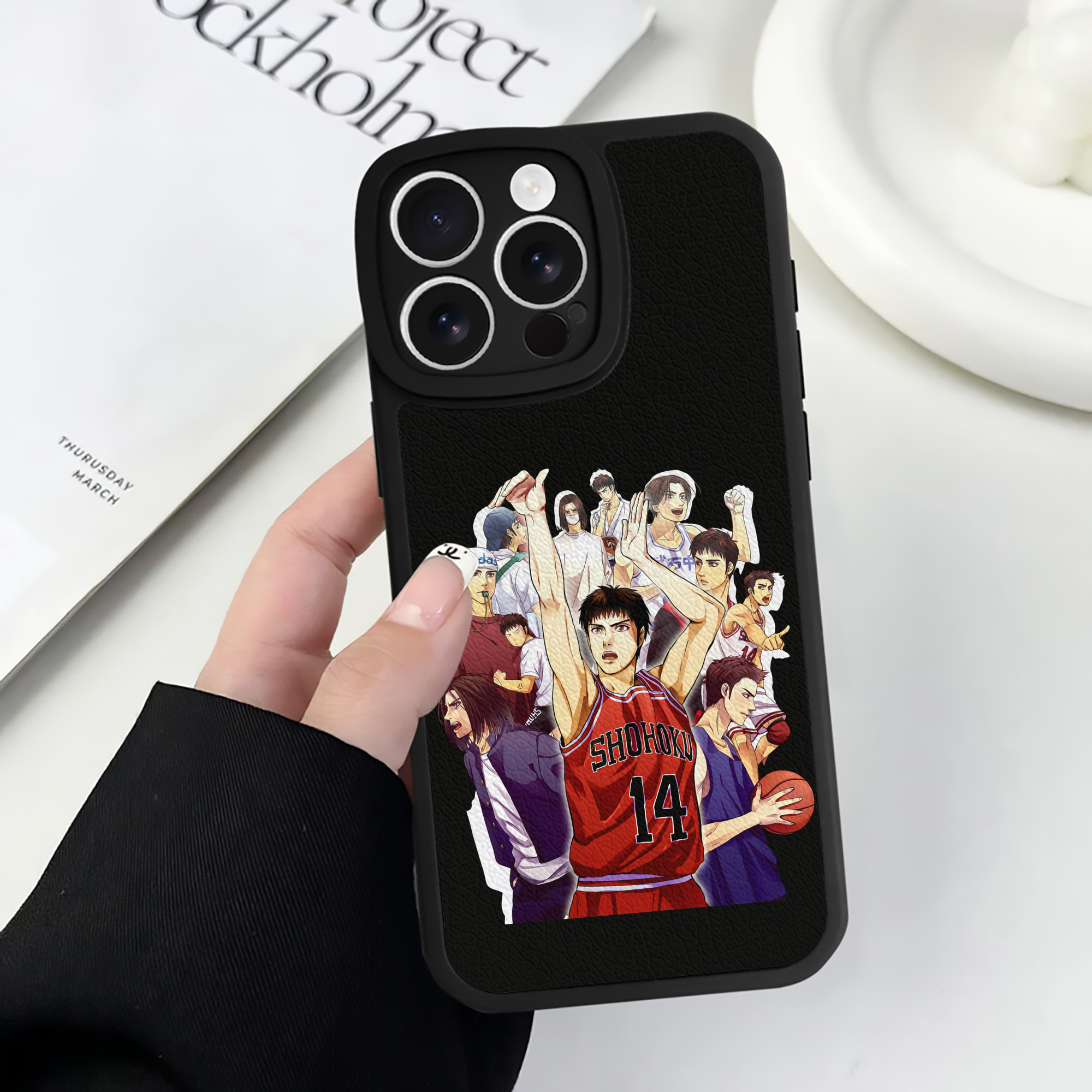 （画像用） SLAM DUNK／スラムダンク 【iPhone 16シリーズ対応】シリコンスマホケース（レザー調） 材質：シリコン